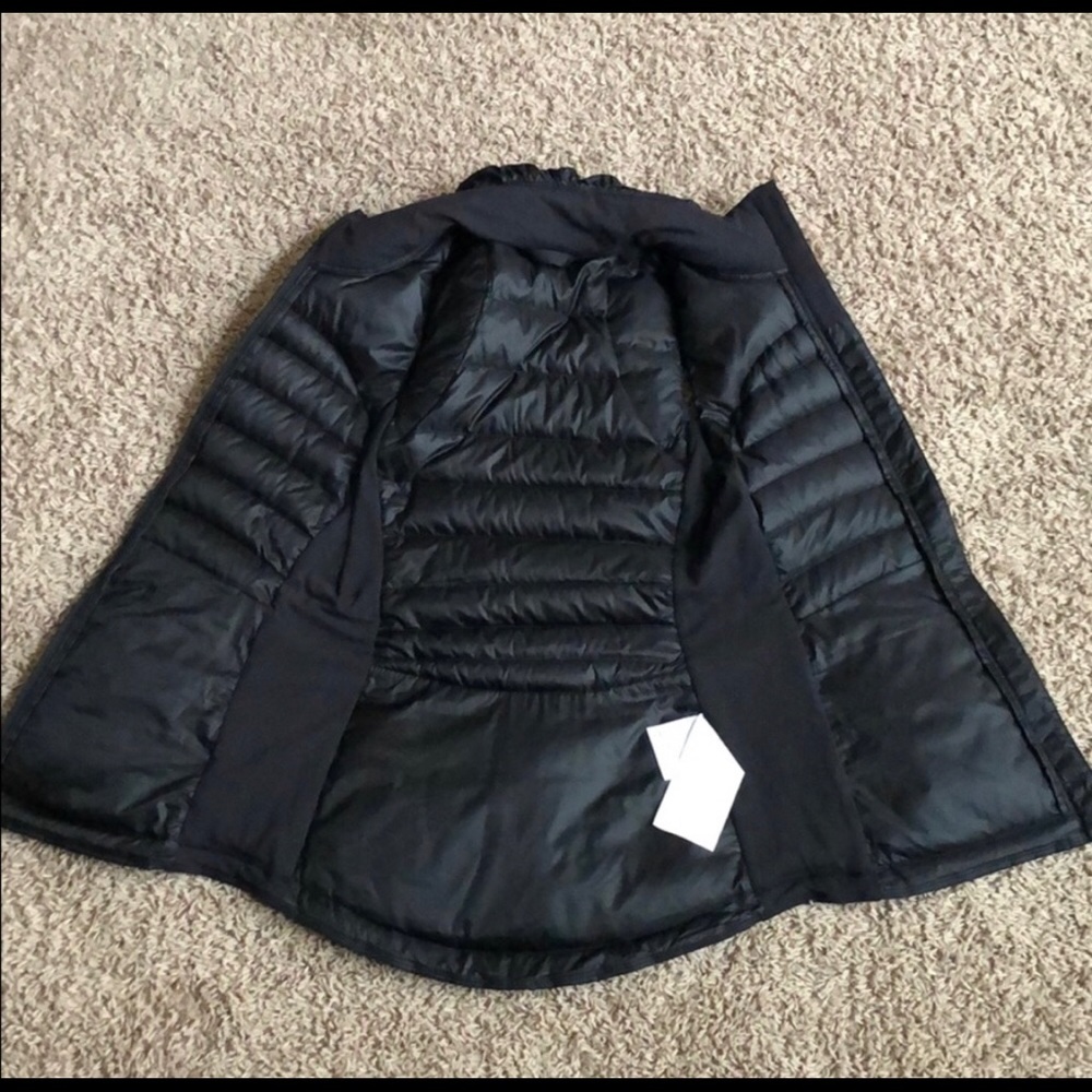 Lululemon Down for a Run Vest II - Picture 5 of 8